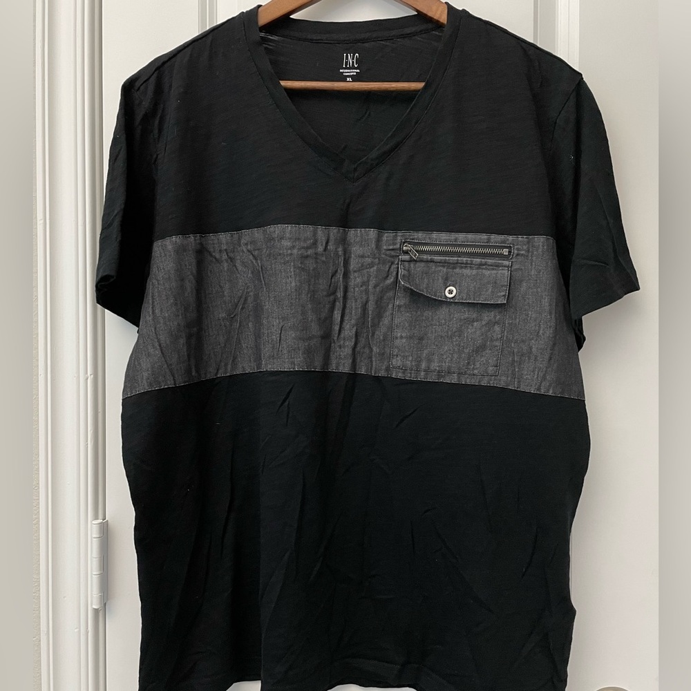 INC Men’s Denim Short Sleeve V-Neck Shirt. Size XL